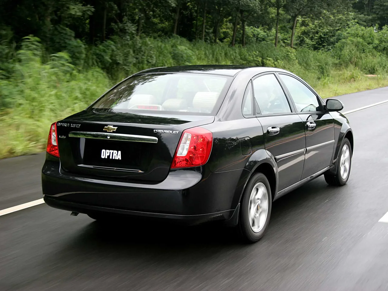 Exterior 8