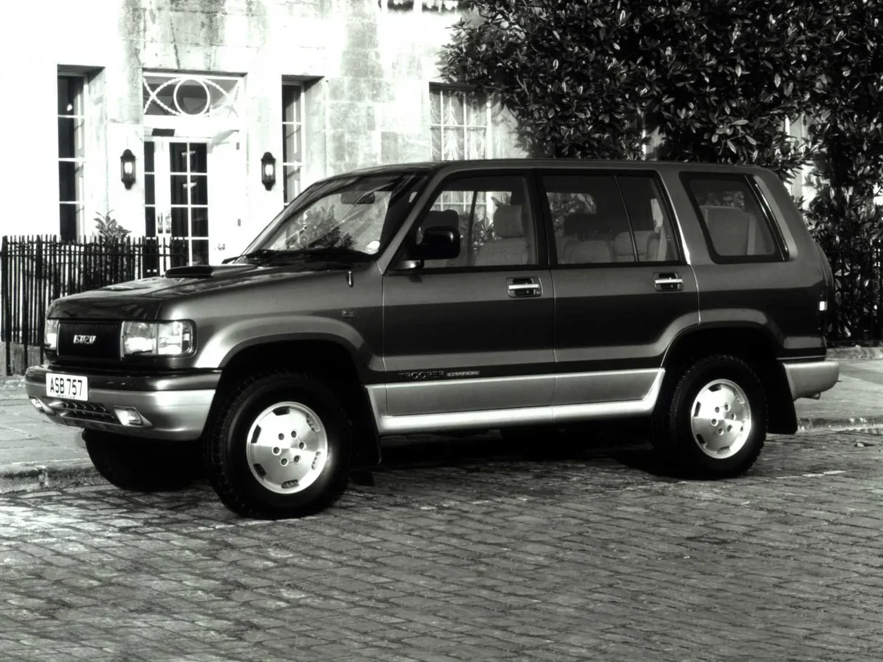 Exterior 3