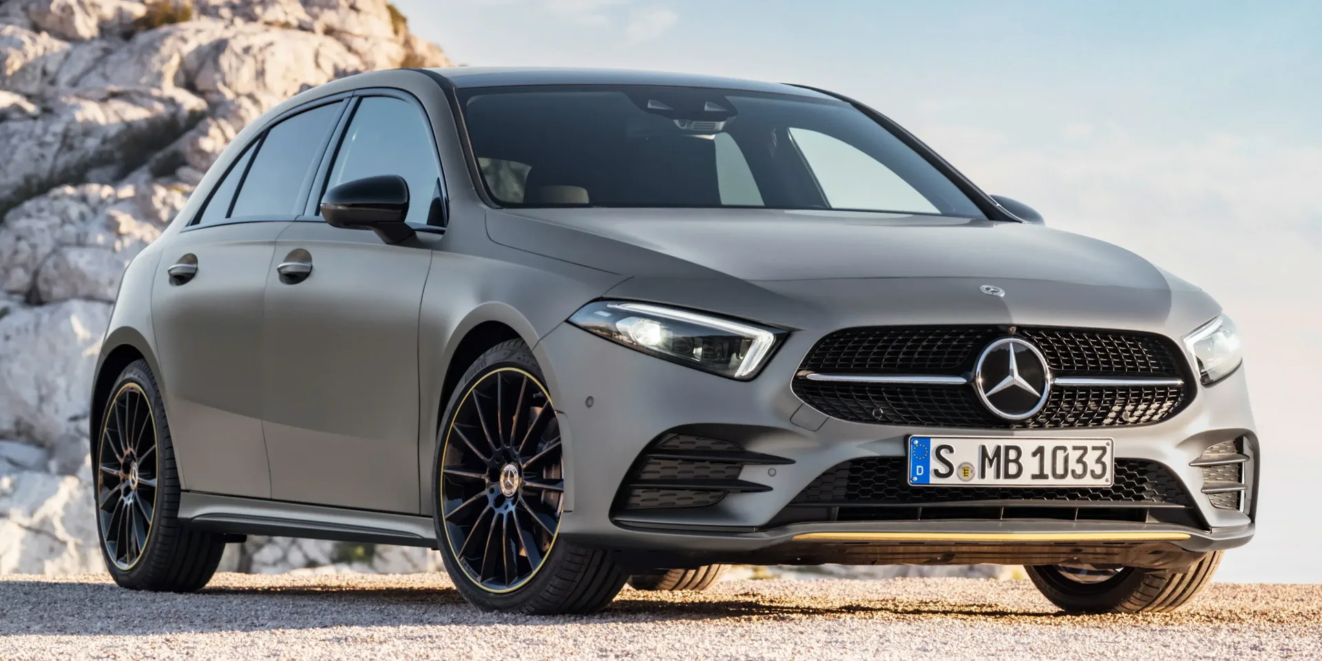 2018 Mercedes-Benz A-Class photo 1
