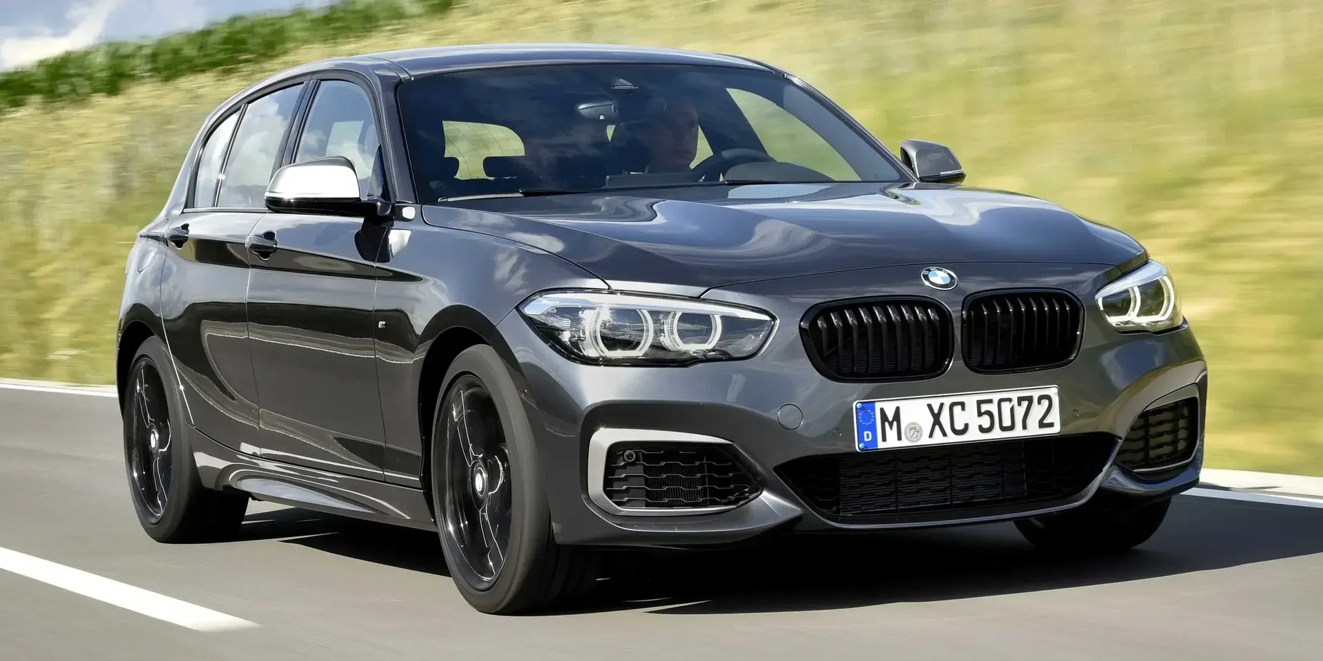 2019 BMW 1 Series M140i xDrive photo 1