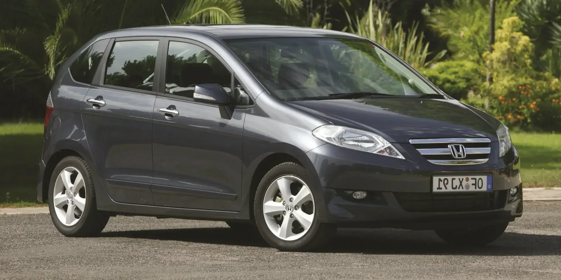 2007 Honda FR-V photo 1