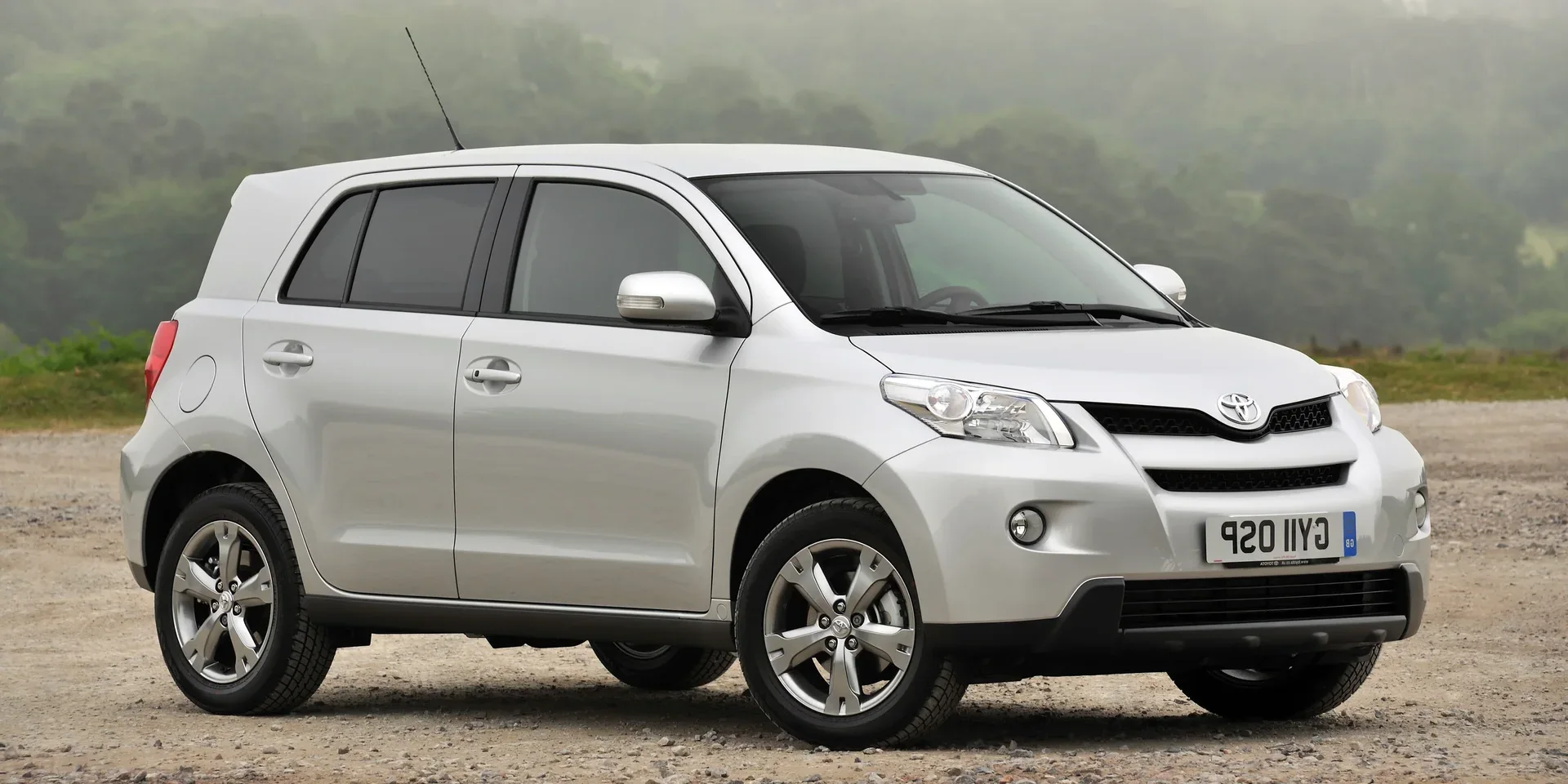 2014 Toyota Urban Cruiser photo 1