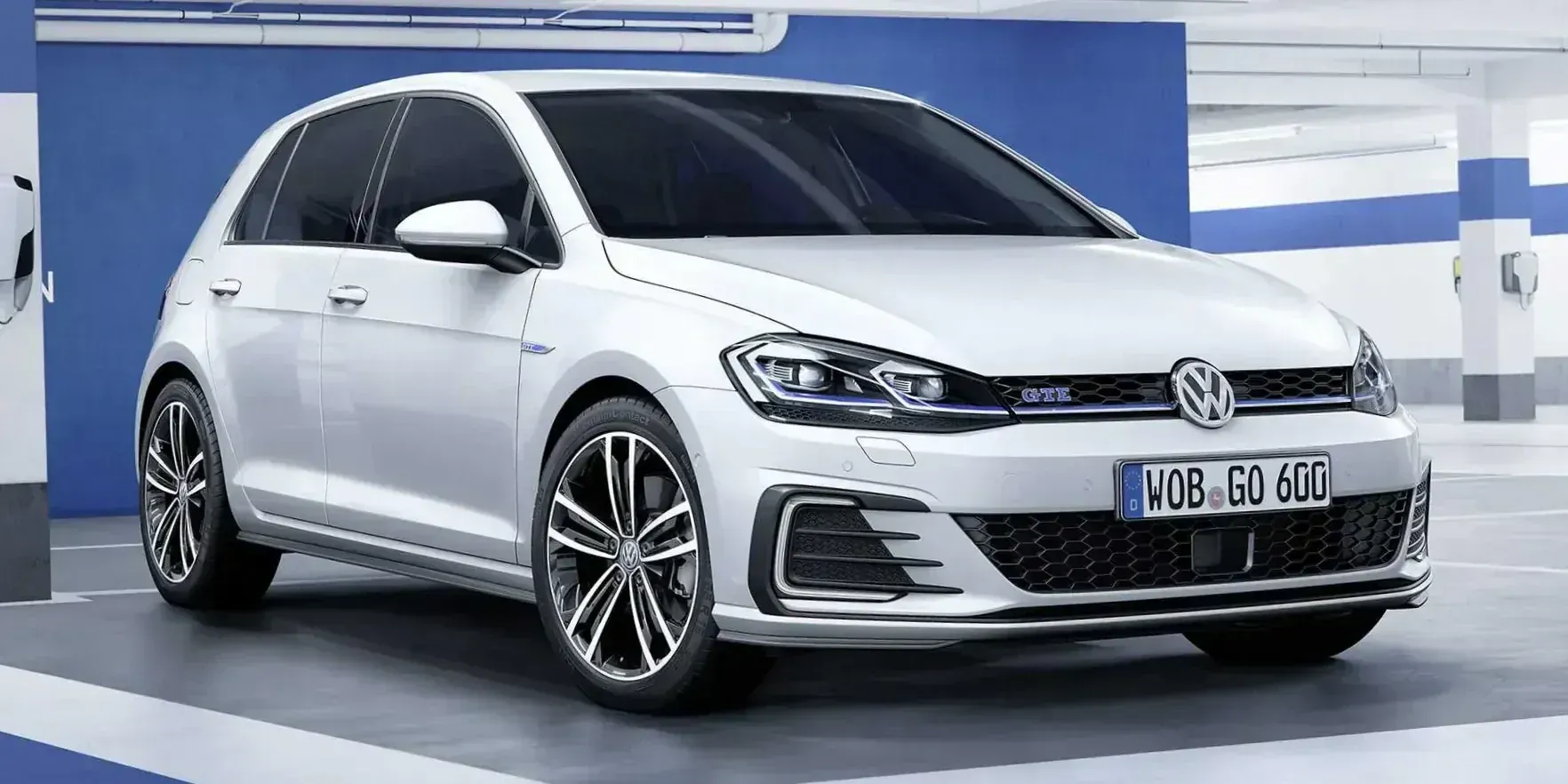 2017 Volkswagen Golf GTE photo 1