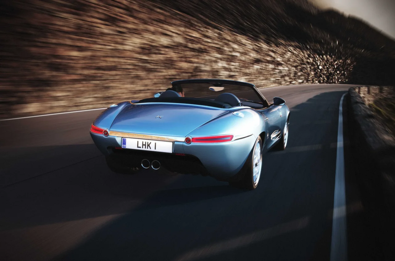 Exterior 10