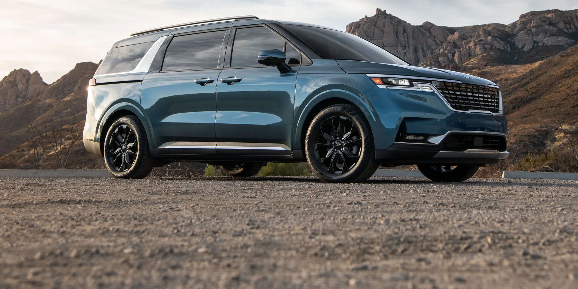 2021 Kia Carnival photo 1