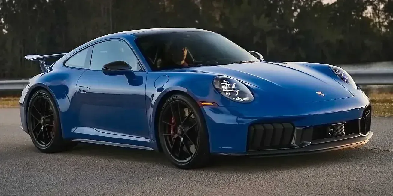 2025 Porsche 911 Carrera GTS photo 1