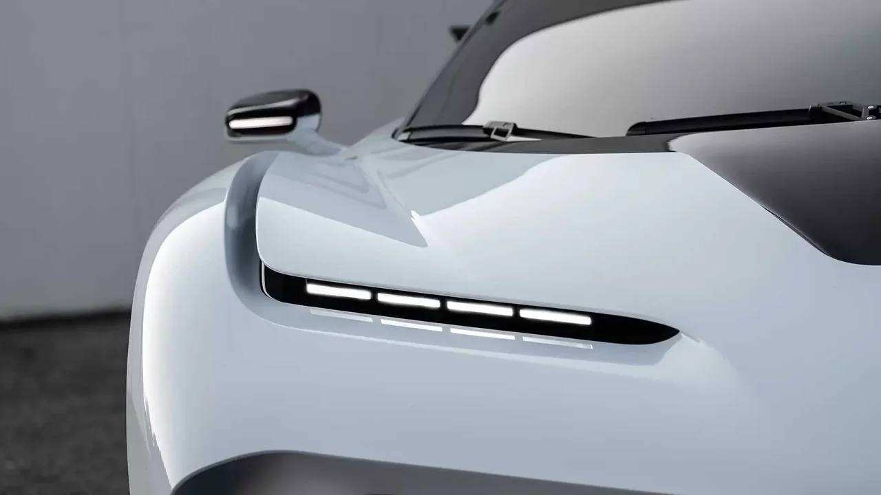 Exterior 10