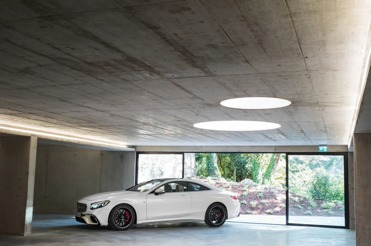Exterior 4