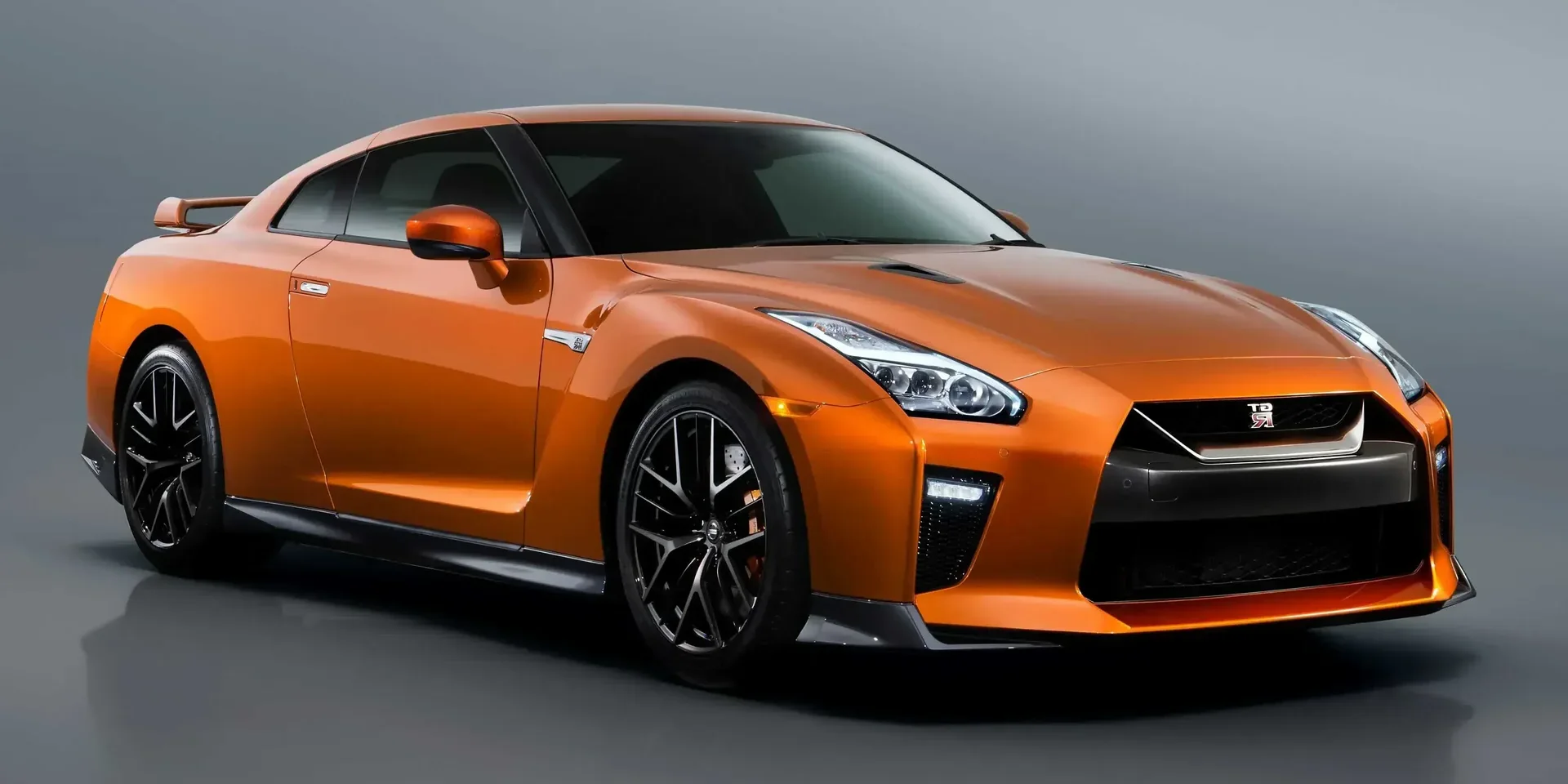2017 Nissan GT-R photo 1