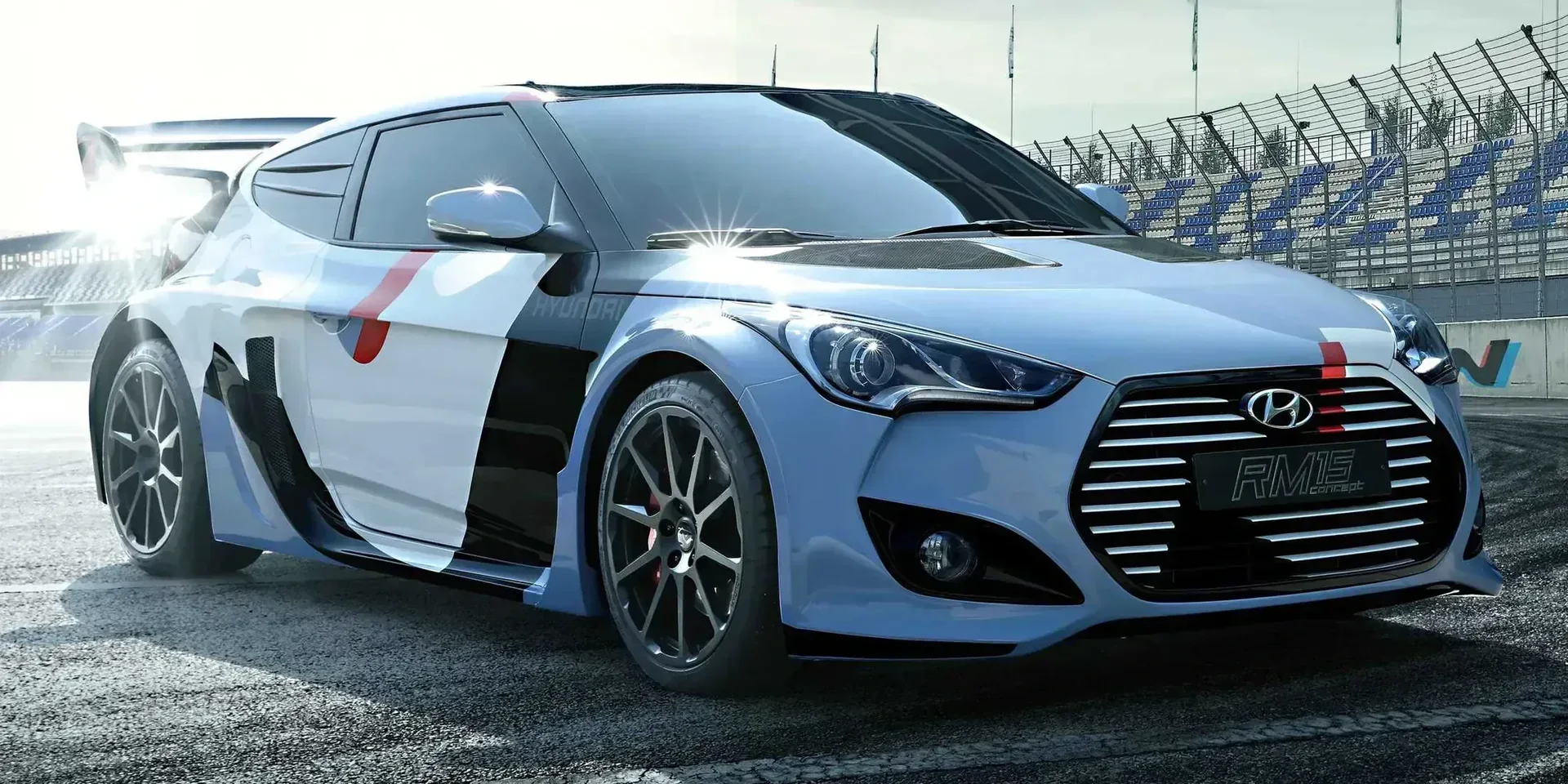 2015 Hyundai RM15 photo 1