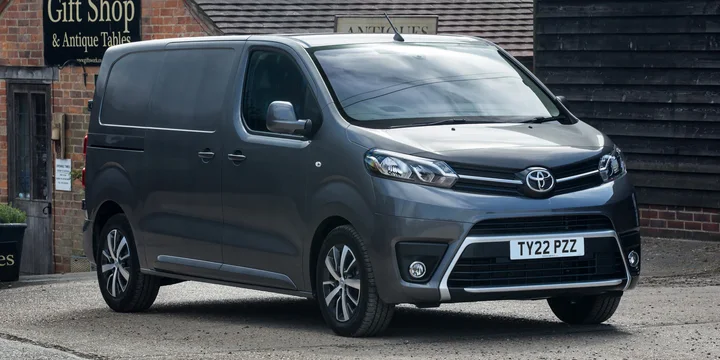 2021 Toyota ProAce exterior main image