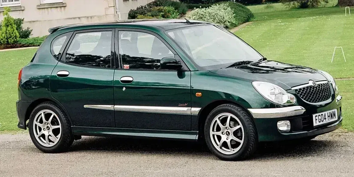 2002 Daihatsu Sirion Rally IV photo 1