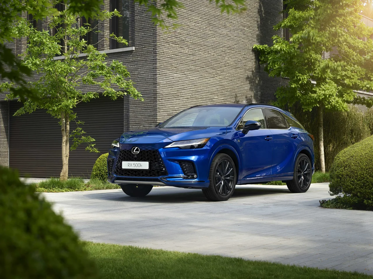 Exterior 3