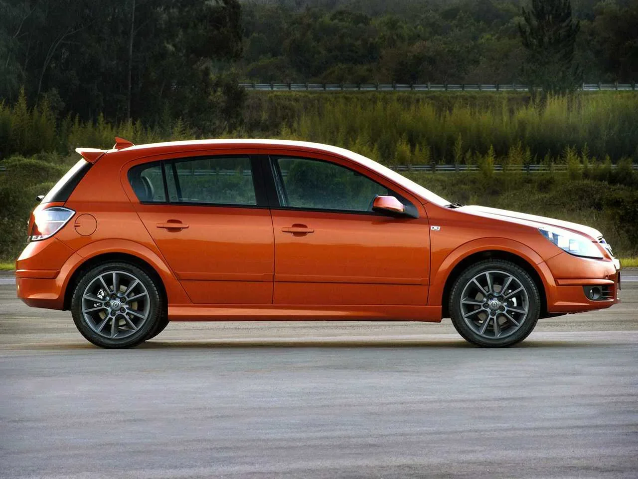 Exterior 9