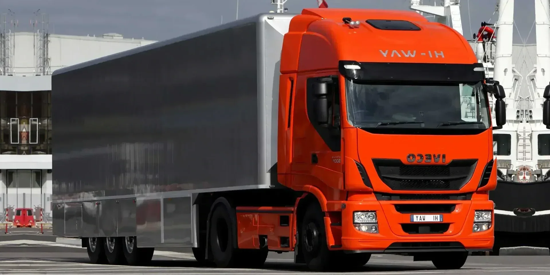 2016 Iveco Stralis photo 1