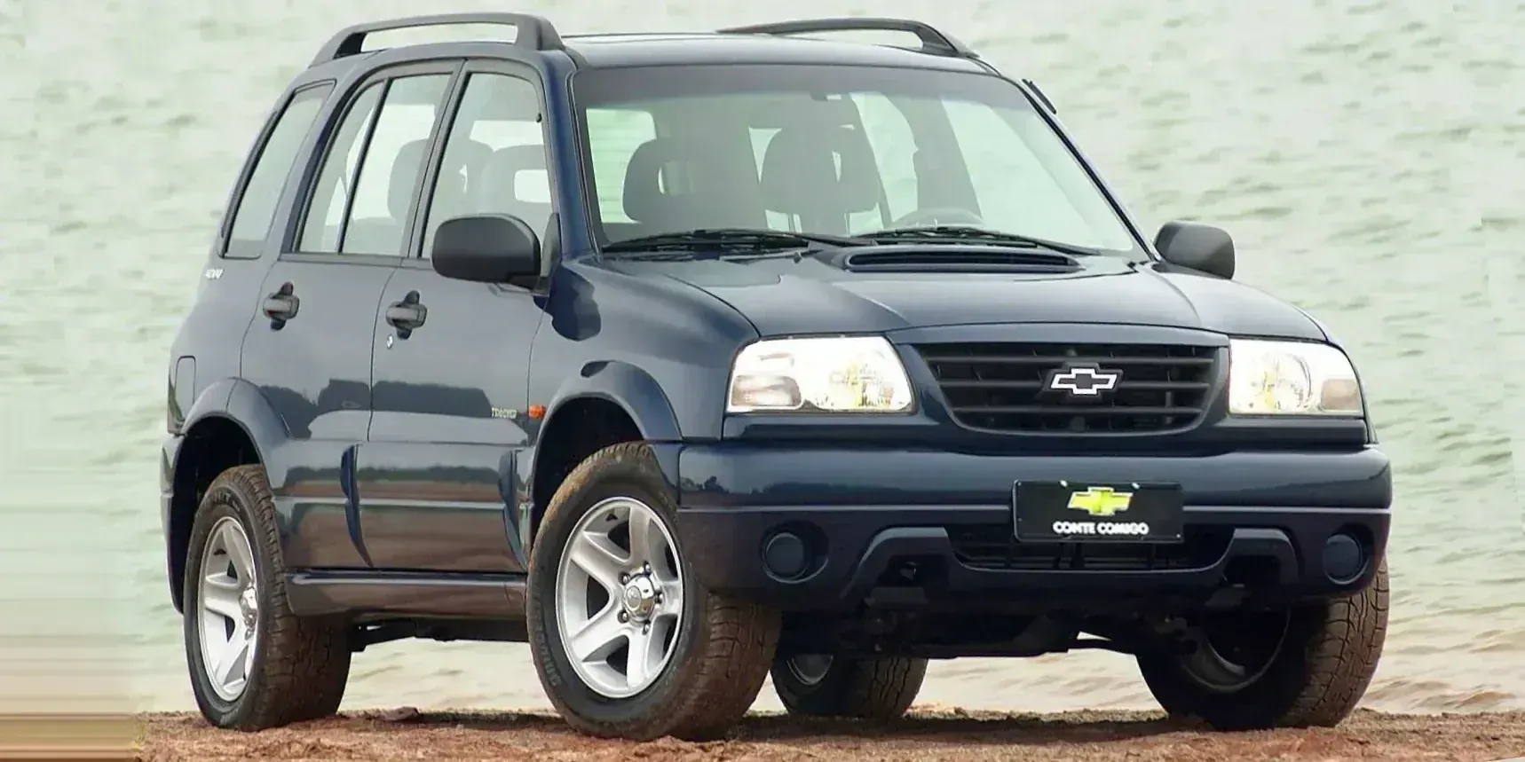 2002 Chevrolet Tracker photo 1
