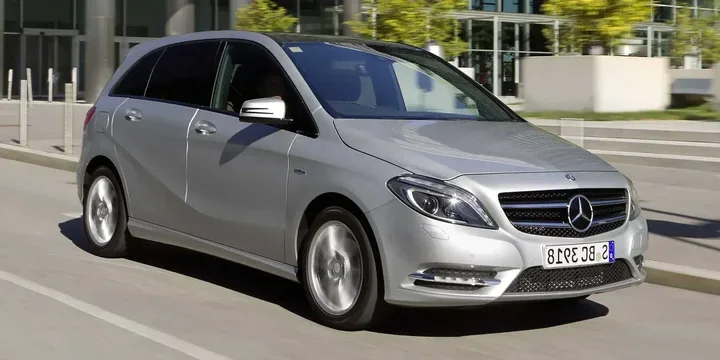 2014 Mercedes-Benz 2014-mercedes-benz-b-class-b-180 main image