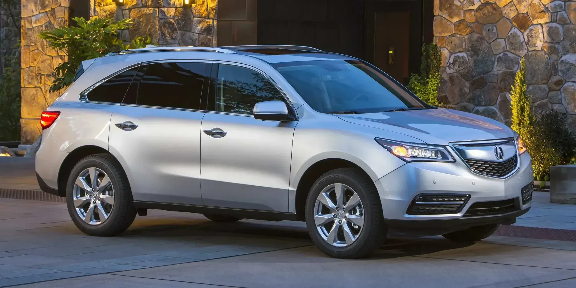 2016 Acura MDX photo 1