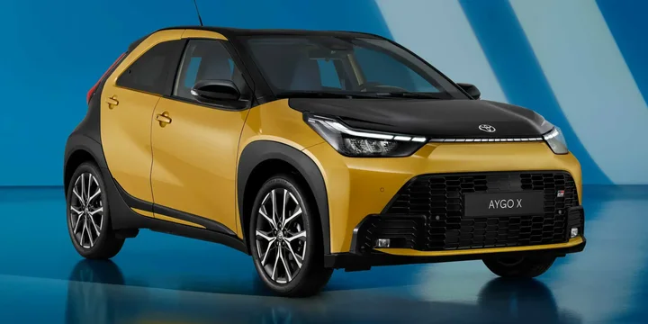 2025 Toyota 2025-toyota-aygo-x-hybrid-e main image