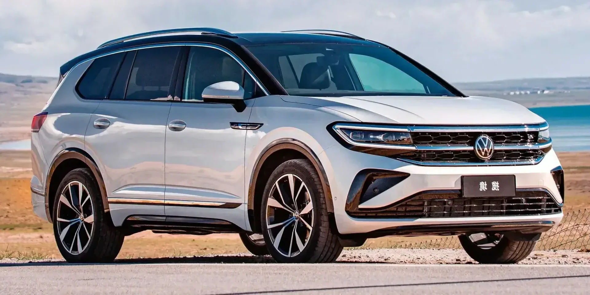 2021 Volkswagen Talagon photo 1
