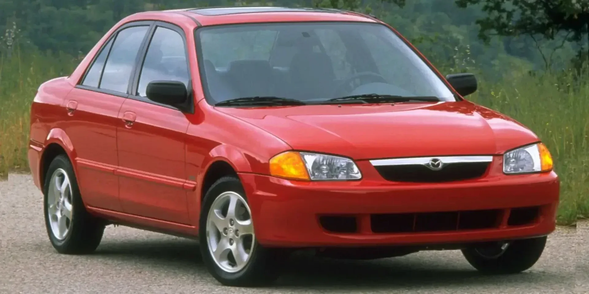 1992 Mazda Protegé photo 1