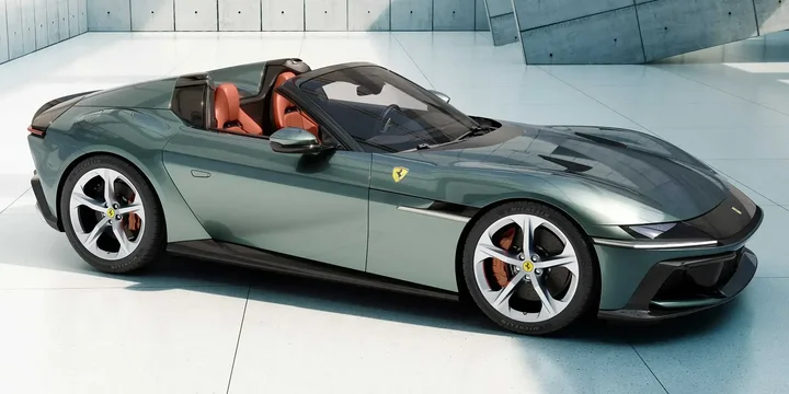 2025 Ferrari 2025-ferrari-12-cilindri-generation-f167 main image
