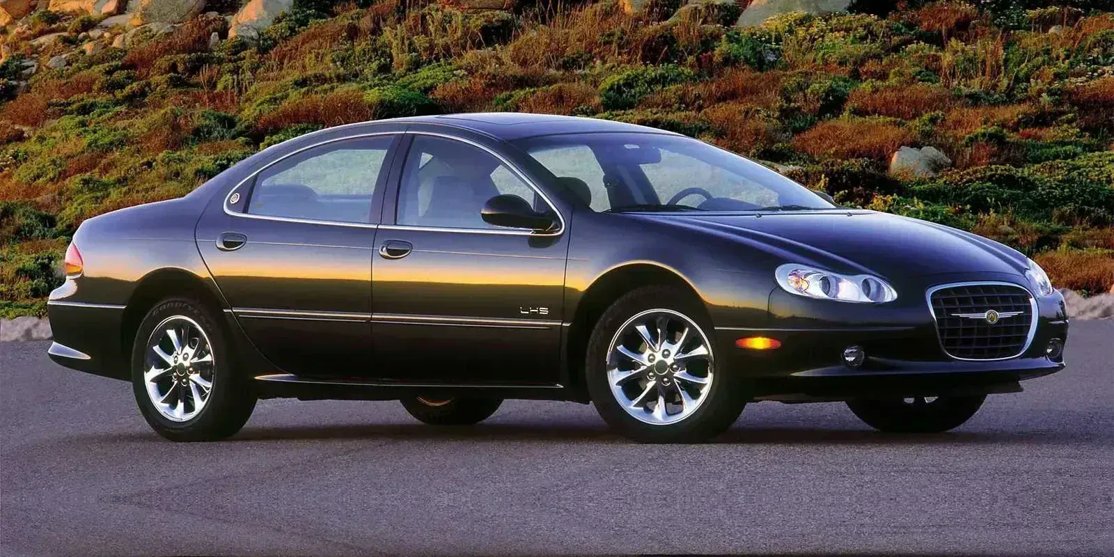 1999 Chrysler LHS photo 1