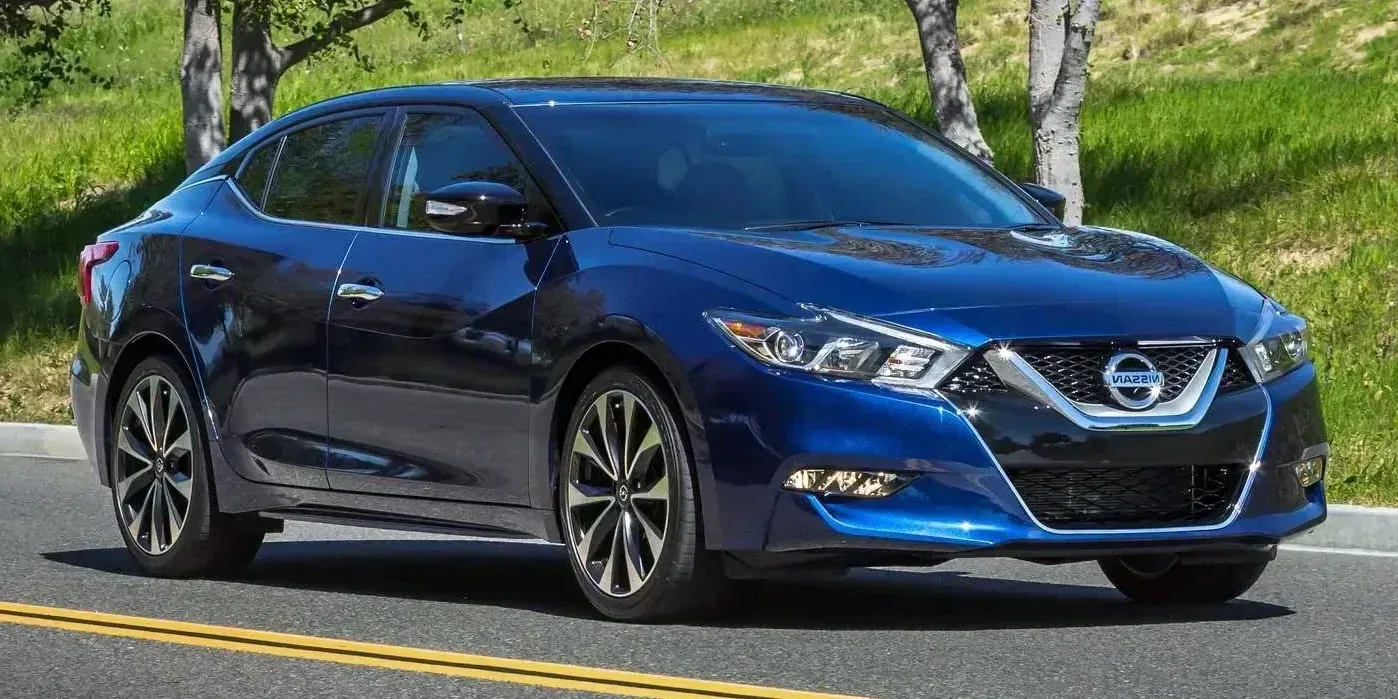 2016 Nissan Maxima photo 1
