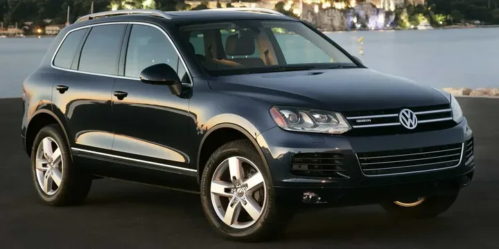 2015 Volkswagen 2015-volkswagen-touareg-na main image