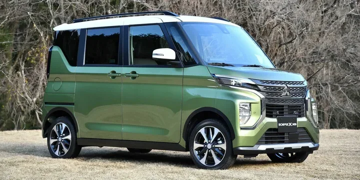 2020 Mitsubishi 2020-mitsubishi-ek-x-generation-b30 main image