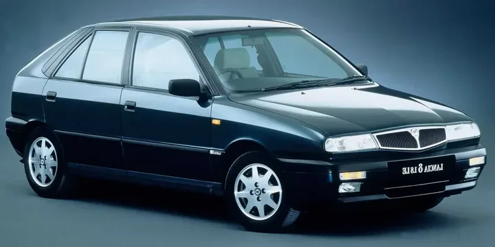 1994 Lancia 1994-lancia-delta main image