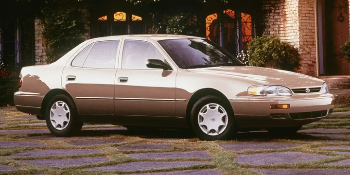 1994 Toyota 1994-toyota-camry-generation-xv10 main image