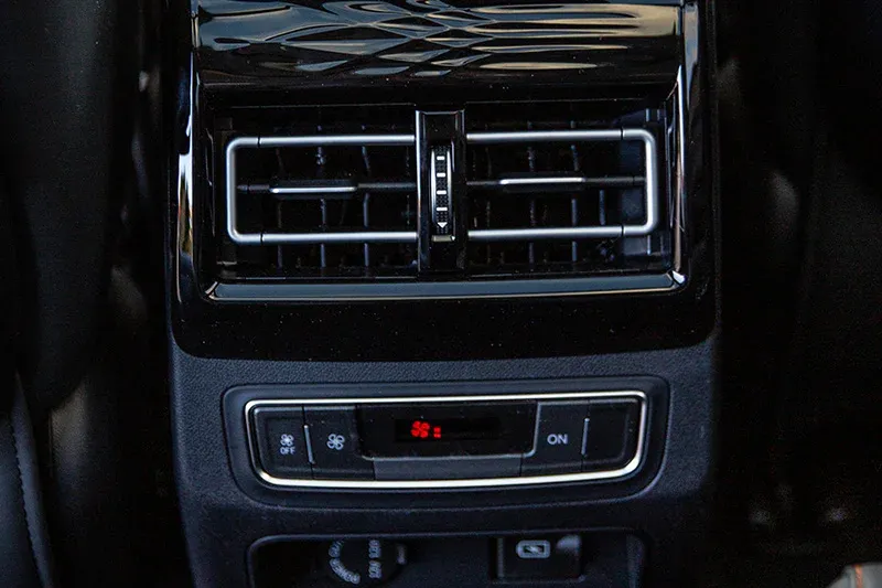 Interior 2