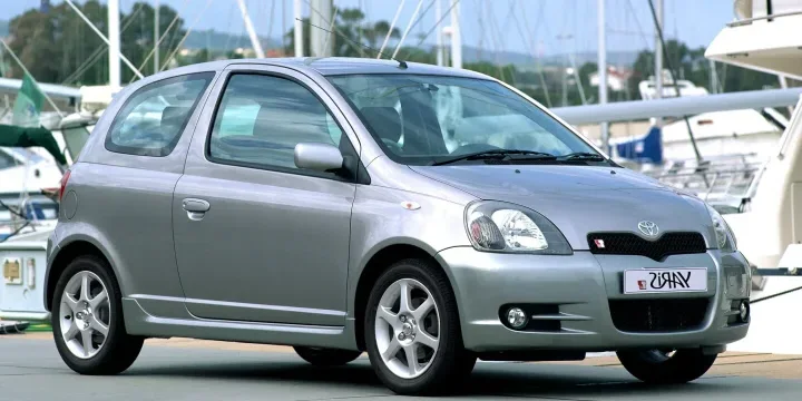 2001–2003 Toyota Yaris TS three-door front three-quarter marina exterior — Toyota official press photo
