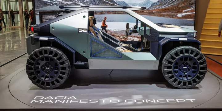 2022 Dacia Manifesto exterior main image