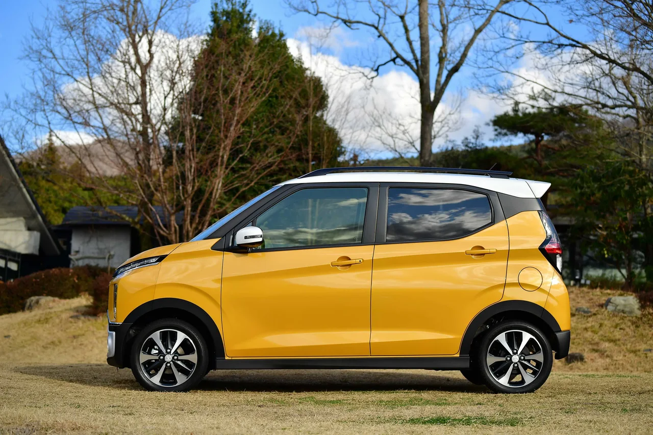 Exterior 3