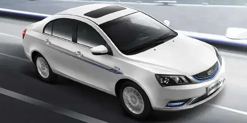 2019 Geely Emgrand EC7 EV300 photo 1