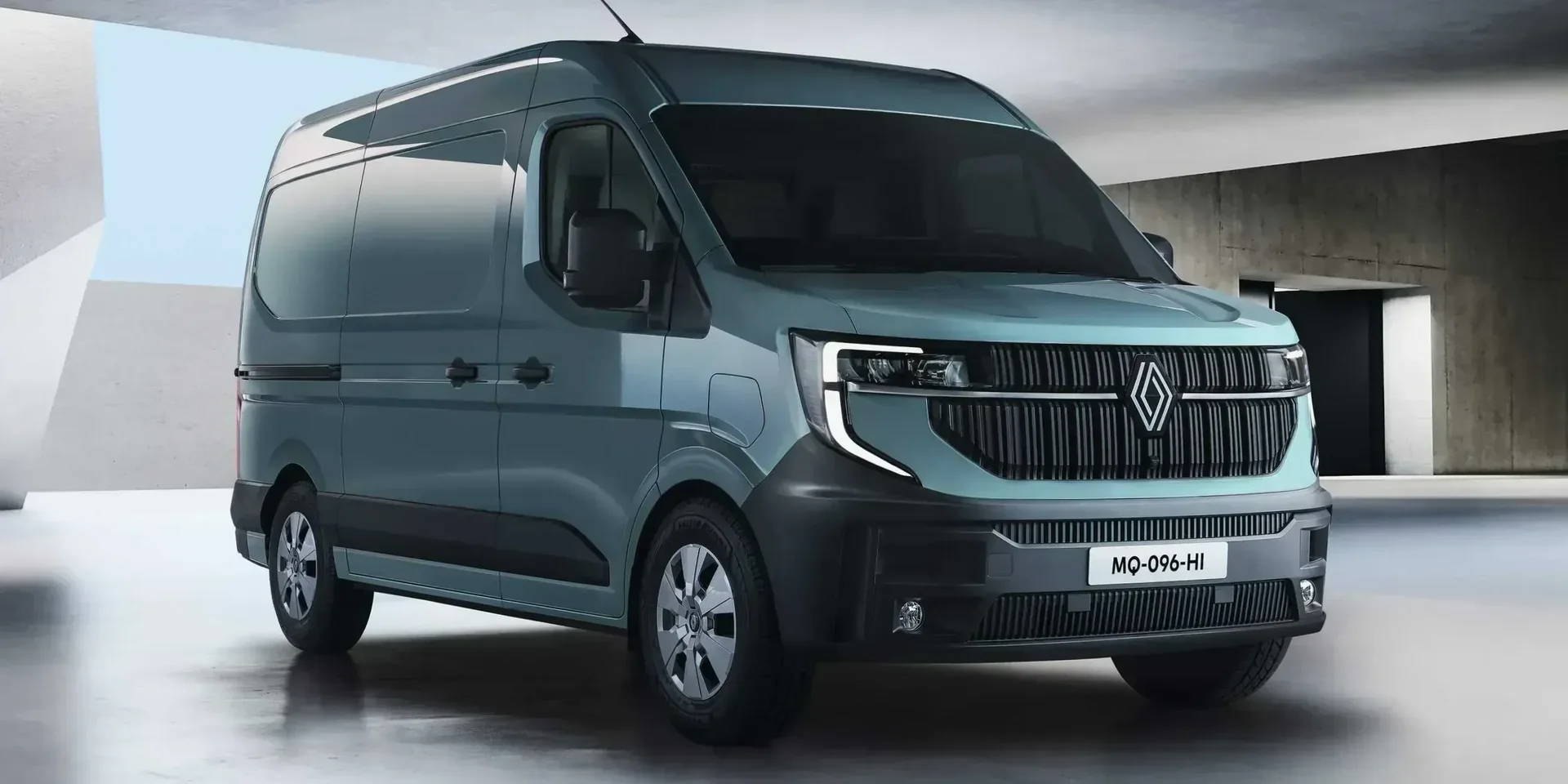 2025 Renault Master E-Tech photo 1