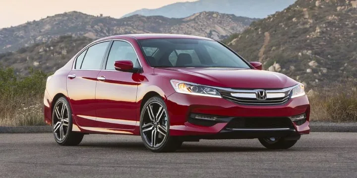 2016 Honda Accord exterior main image