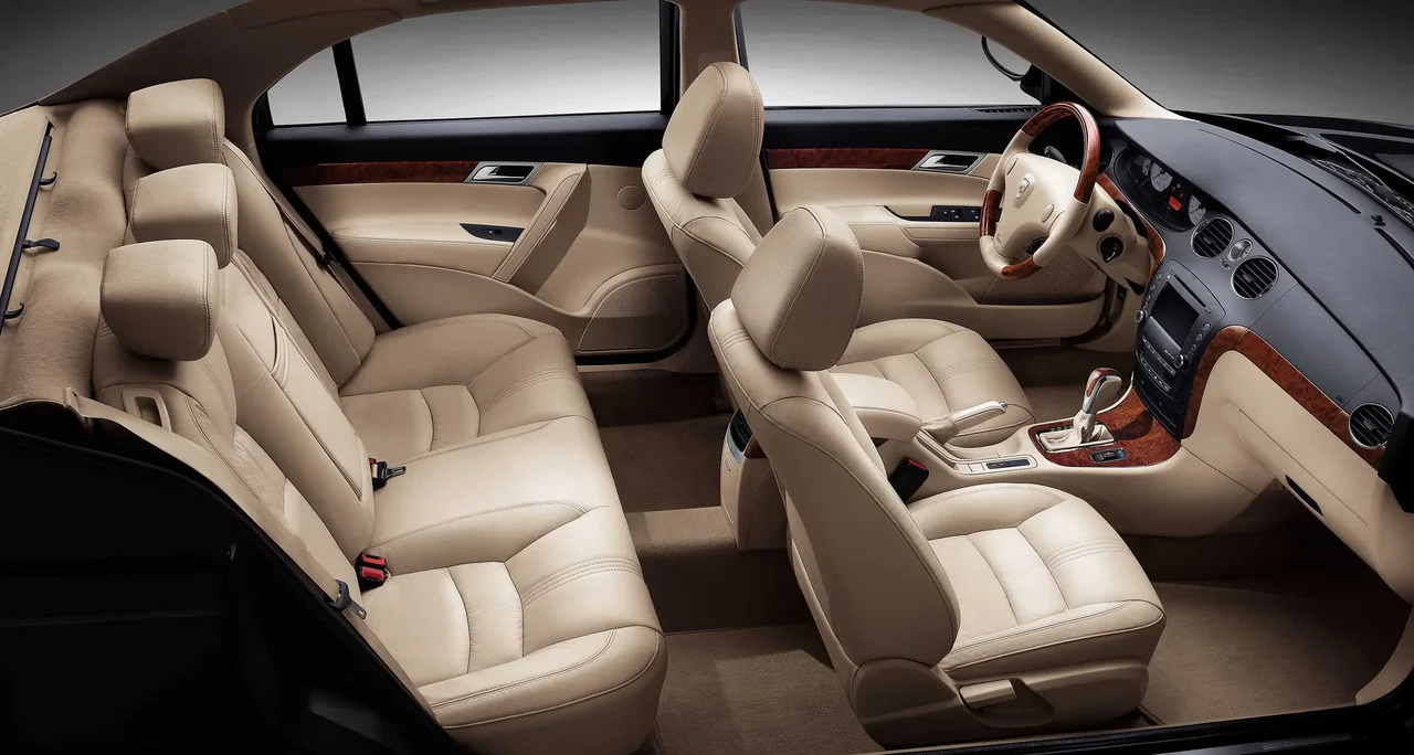 Interior 3