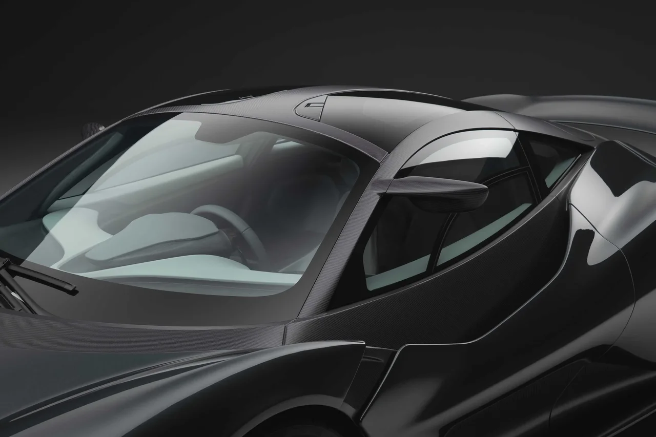 Exterior 18