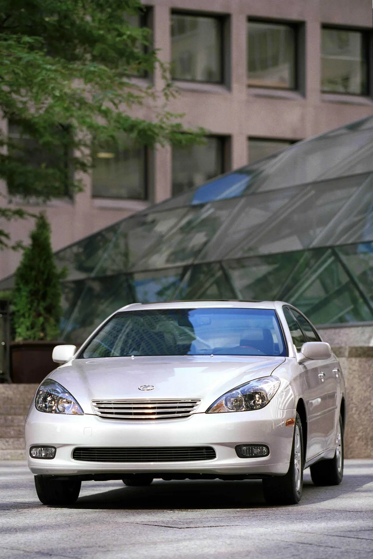Exterior 3