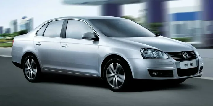 2010 Volkswagen 2010-volkswagen-sagitar main image