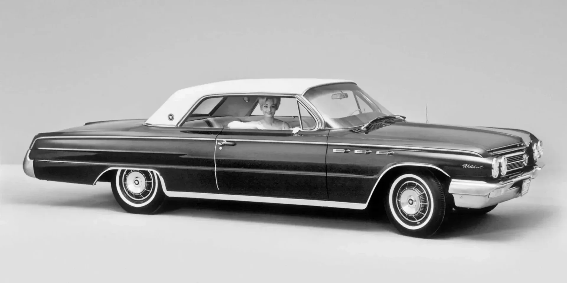 1962 Buick Wildcat photo 1