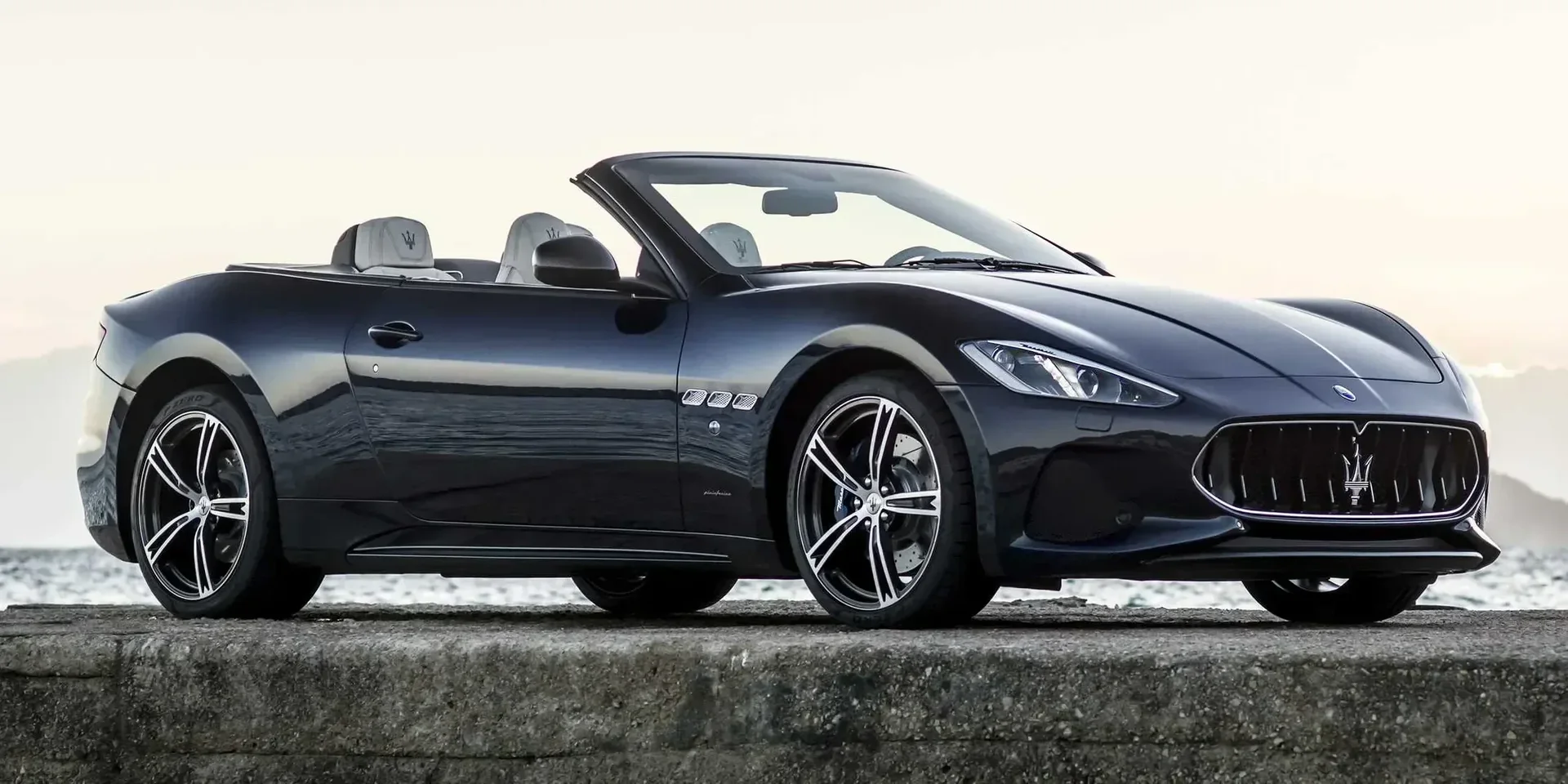 2012 Maserati GranTurismo GranCabrio Sport photo 1