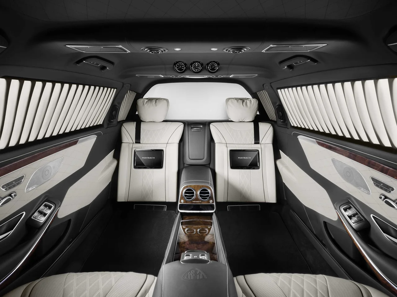 Interior 3