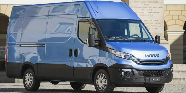 2017 Iveco 2017-iveco-daily-35-160-van main image