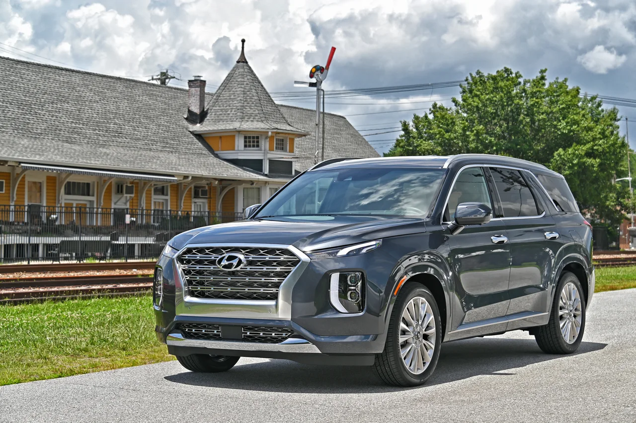 Exterior 3