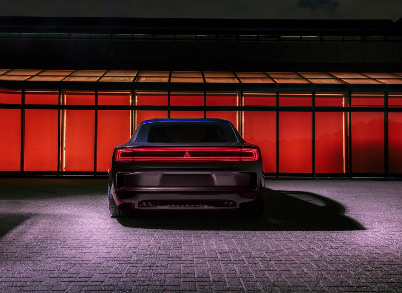 Exterior 3
