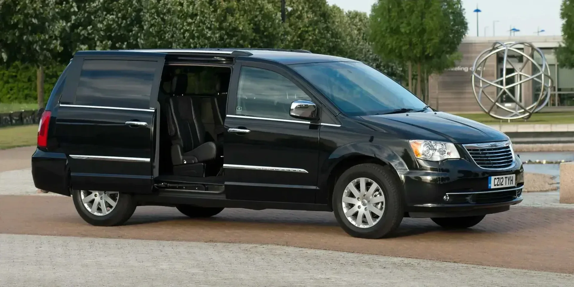 2011 Chrysler Voyager Grand Voyager photo 1